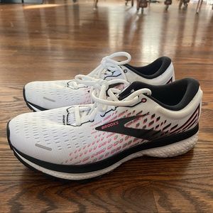 Brooks Ghost 13 Women Running Shoes WIDE